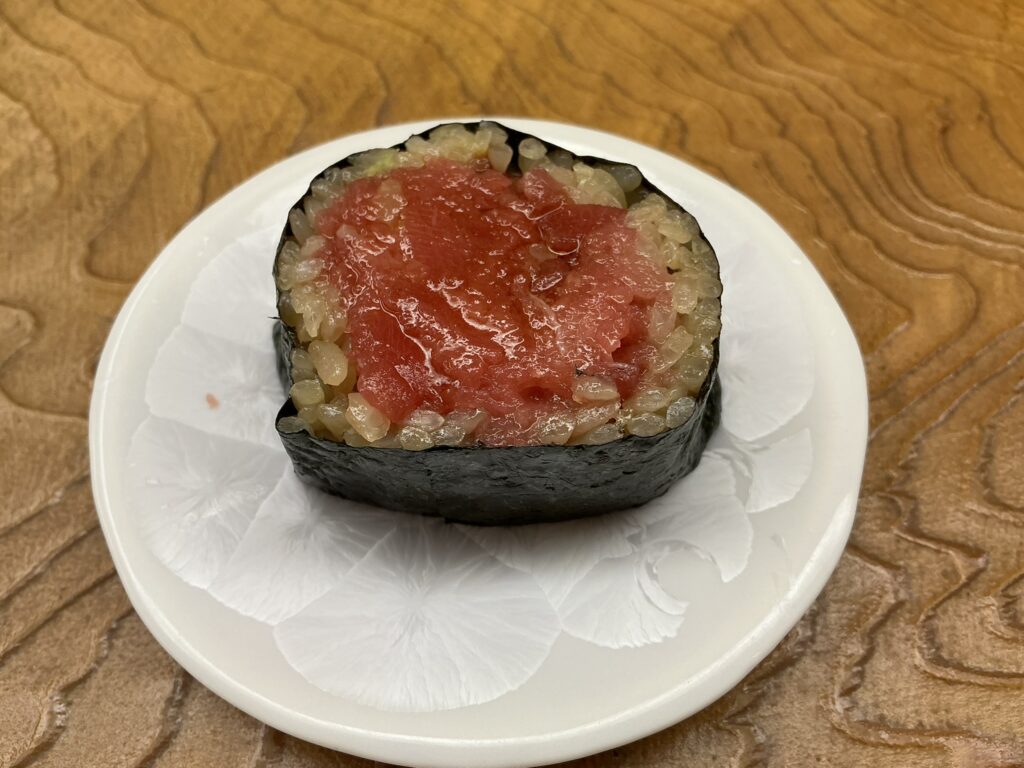 鮨おばなのトロ巻き