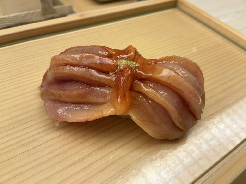 鮨おばなのアカガイ
