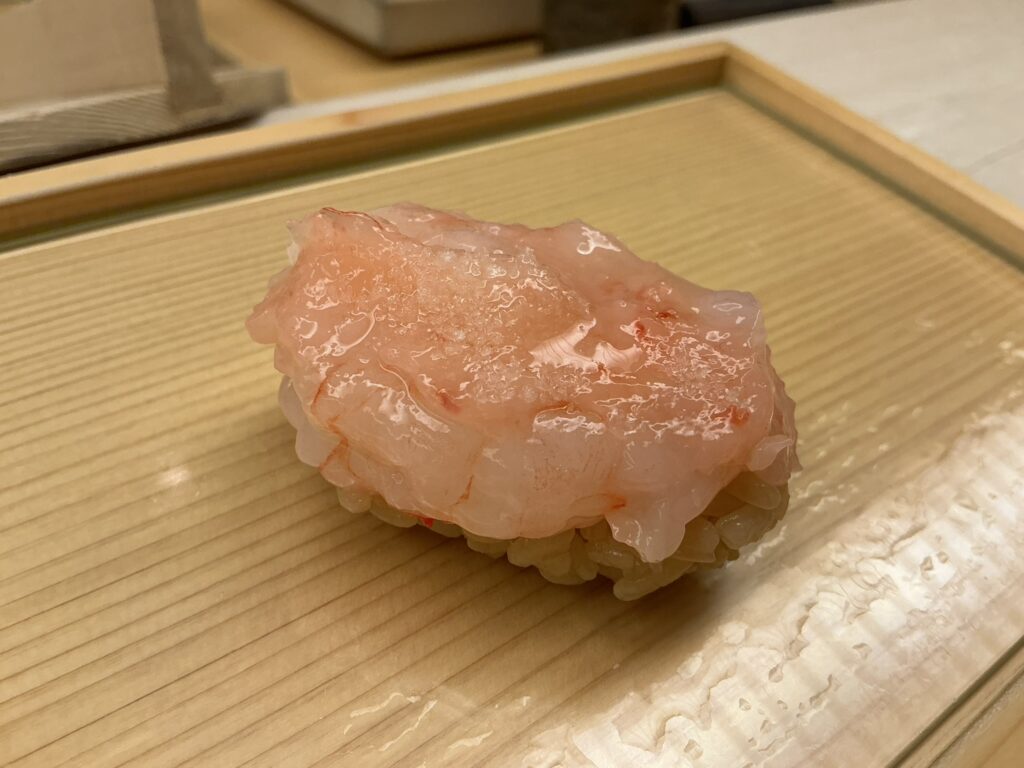 鮨おばなのアマエビ