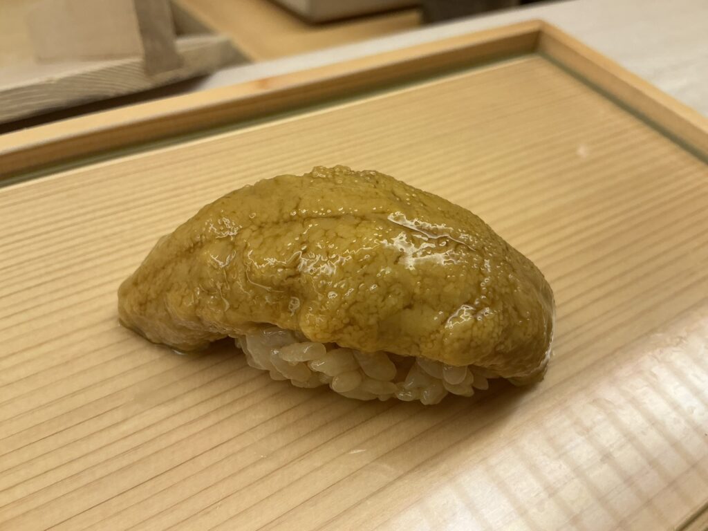 鮨おばなのムラサキウニ