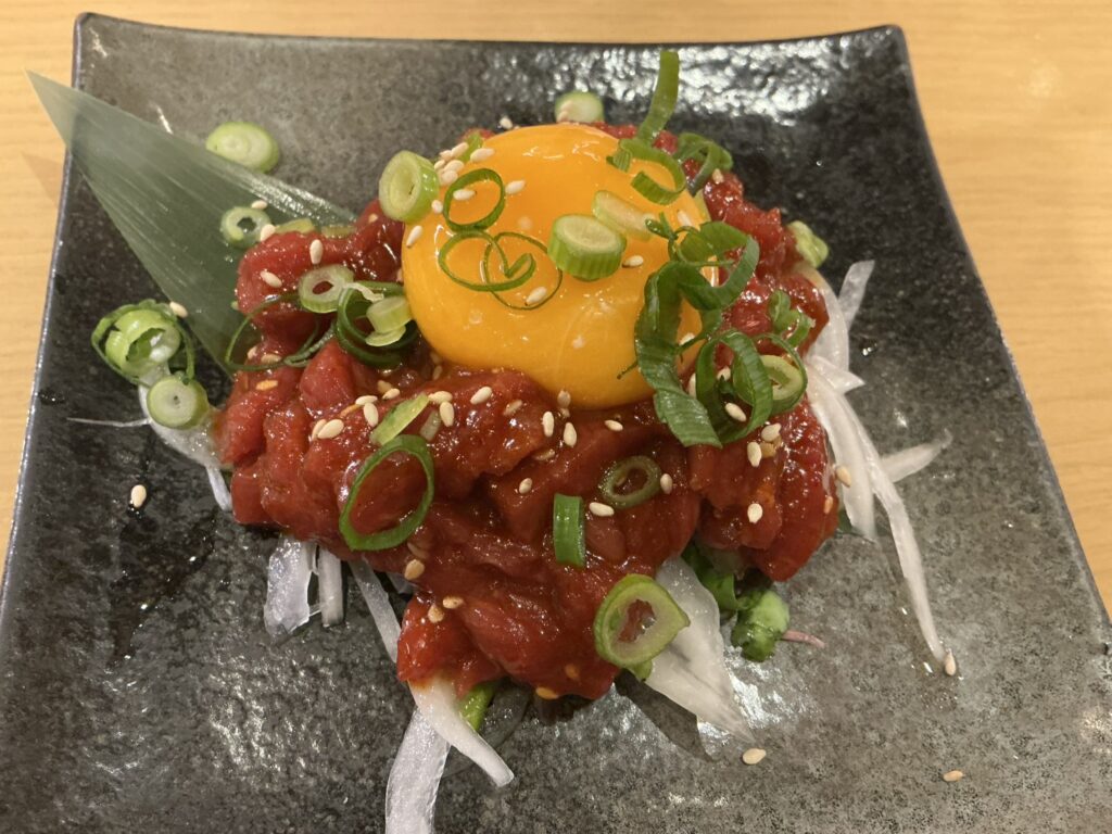 無何有 神鶏の桜ユッケ