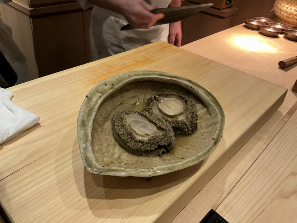 すし良月のアワビ