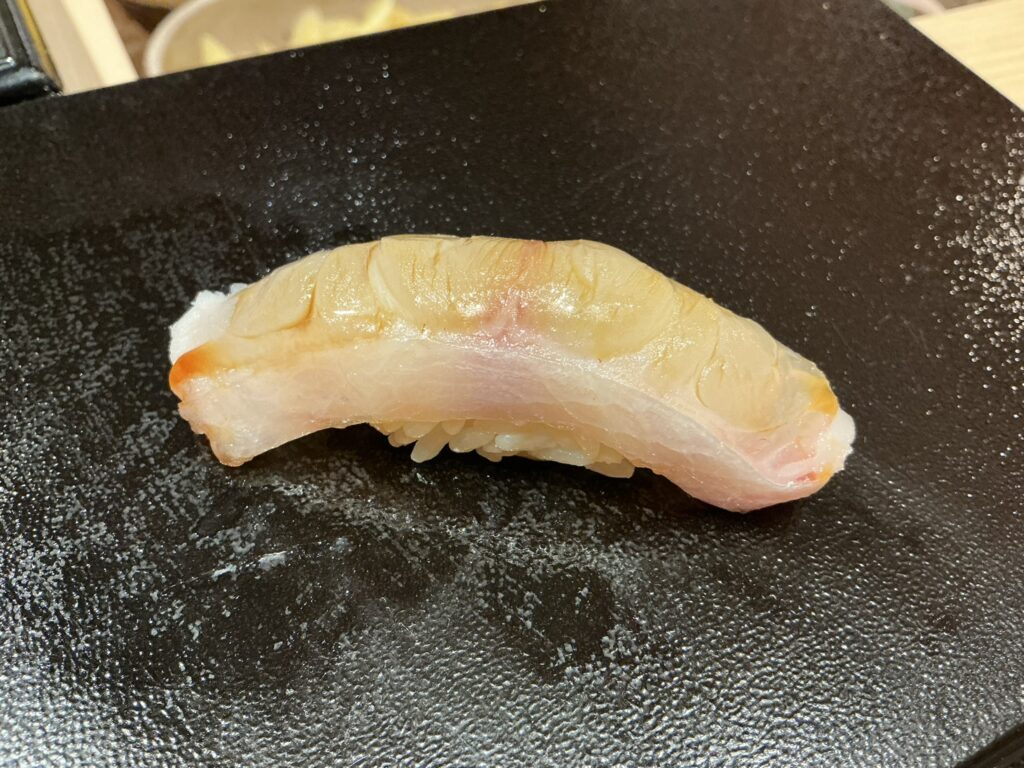 すし良月の白アマダイ