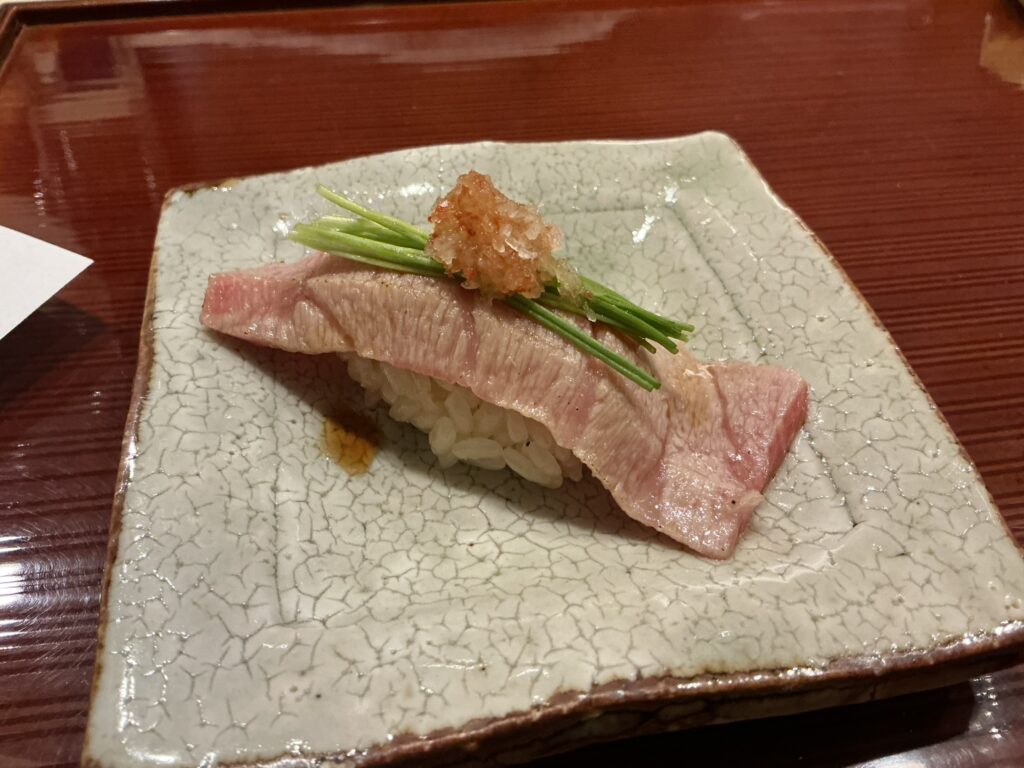 すし処漁美の大トロ