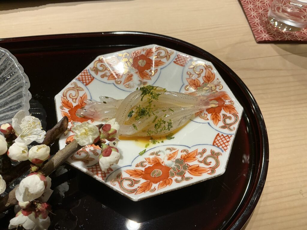 鮨服部のシラウオ