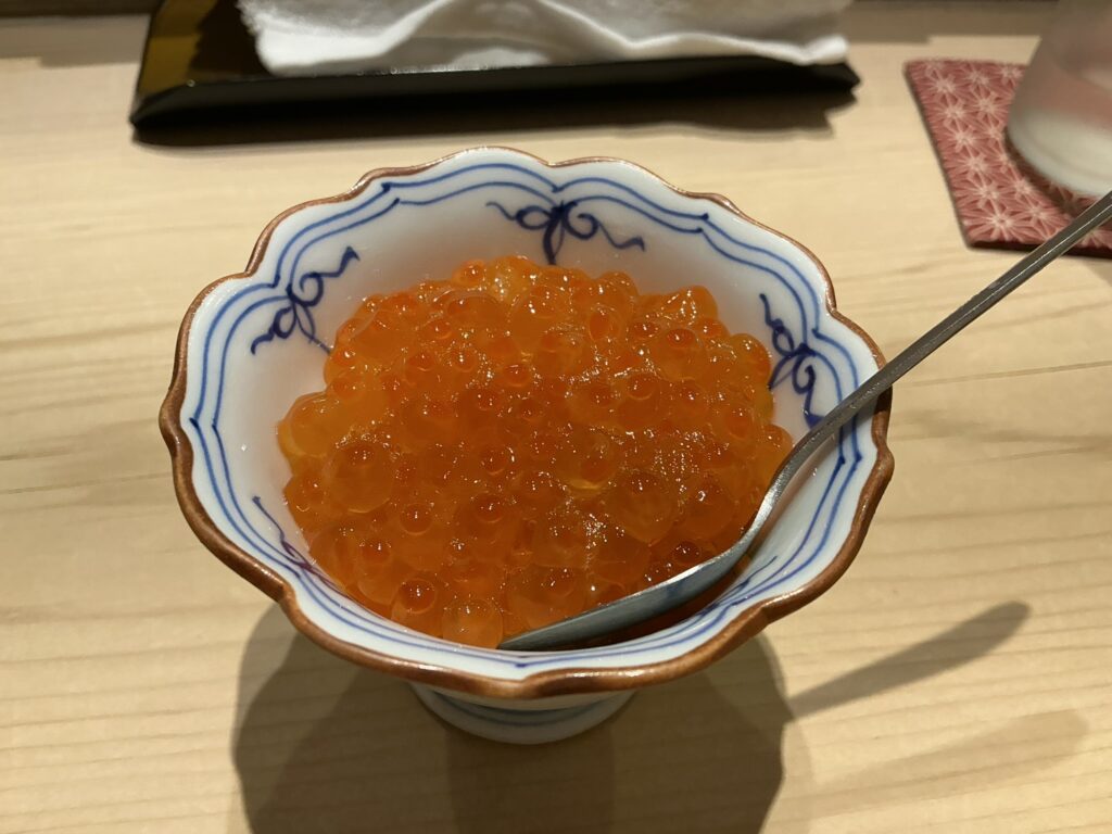 鮨服部のイクラ