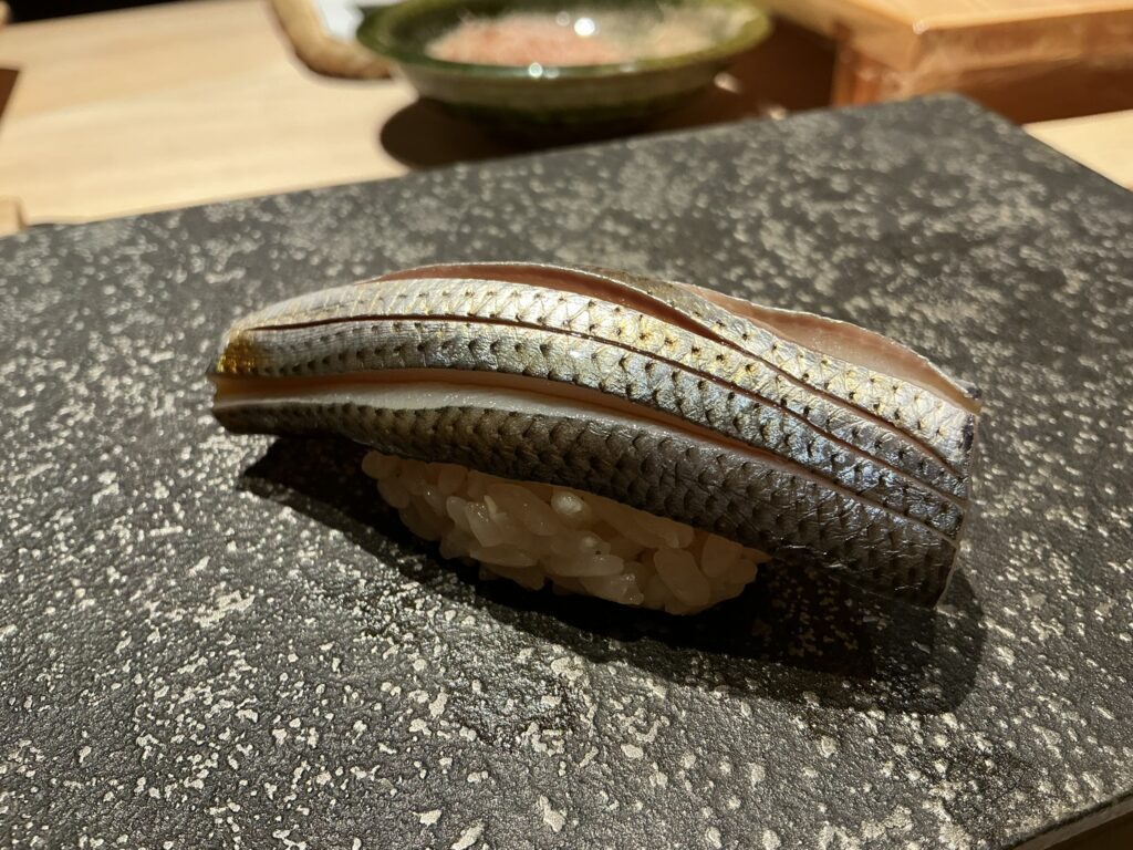 鮨結う紬のコハダ