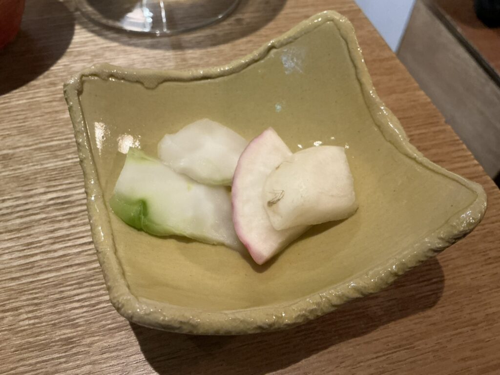 やきとりshiraのザーサイとカブ