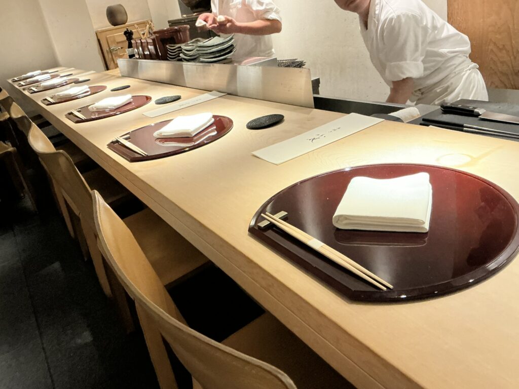 鳥焼き 小花の店内