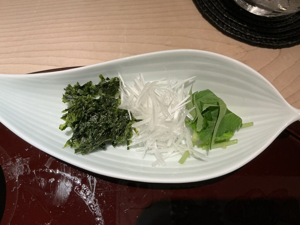 鳥焼き 小花のおにぎり