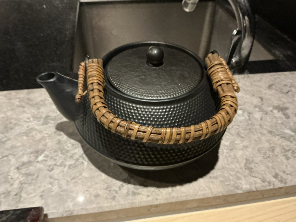 鳥つきの鶏のひつまぶし