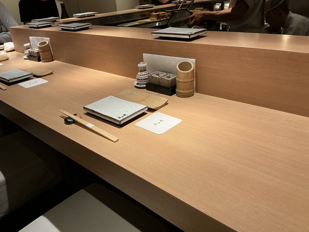 おみ乃の店内