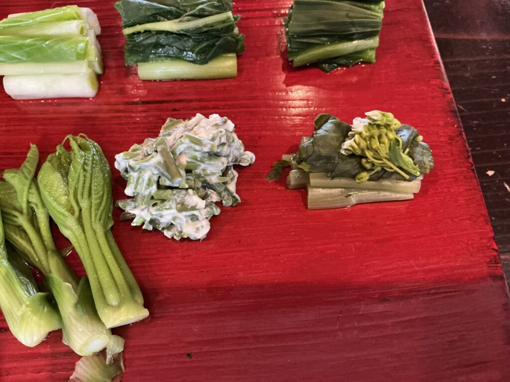 たでの葉の山菜盛合せ