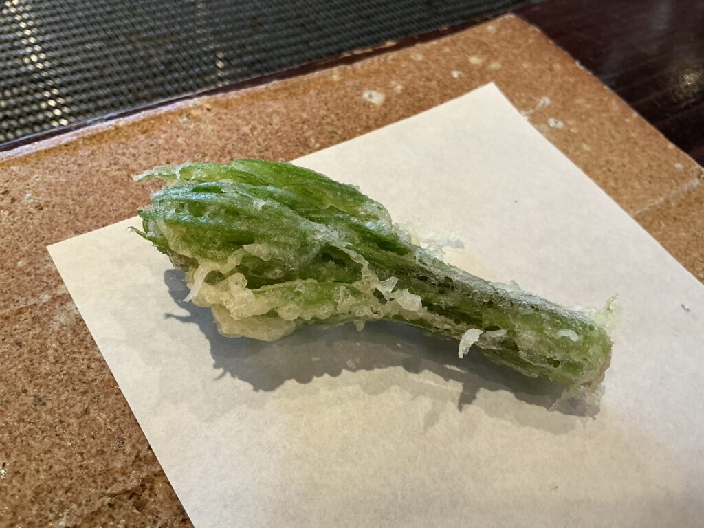 たでの葉のコシアブラ