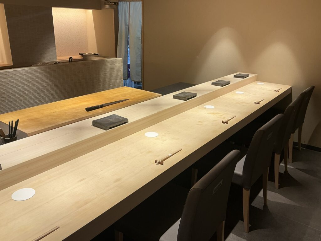 鮨せい大の店内