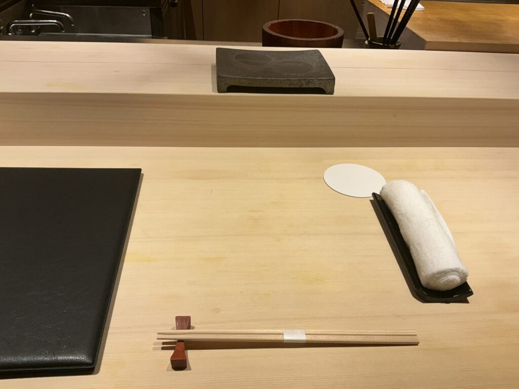 鮨せい大のカウンターセット