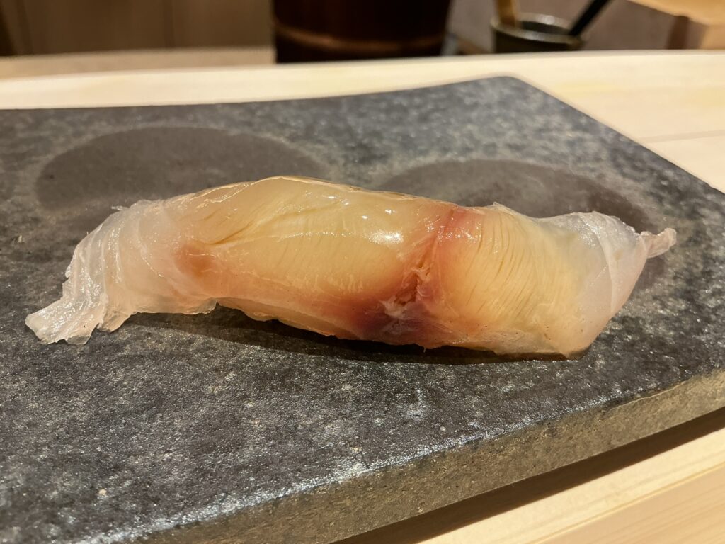 鮨せい大のイサキ
