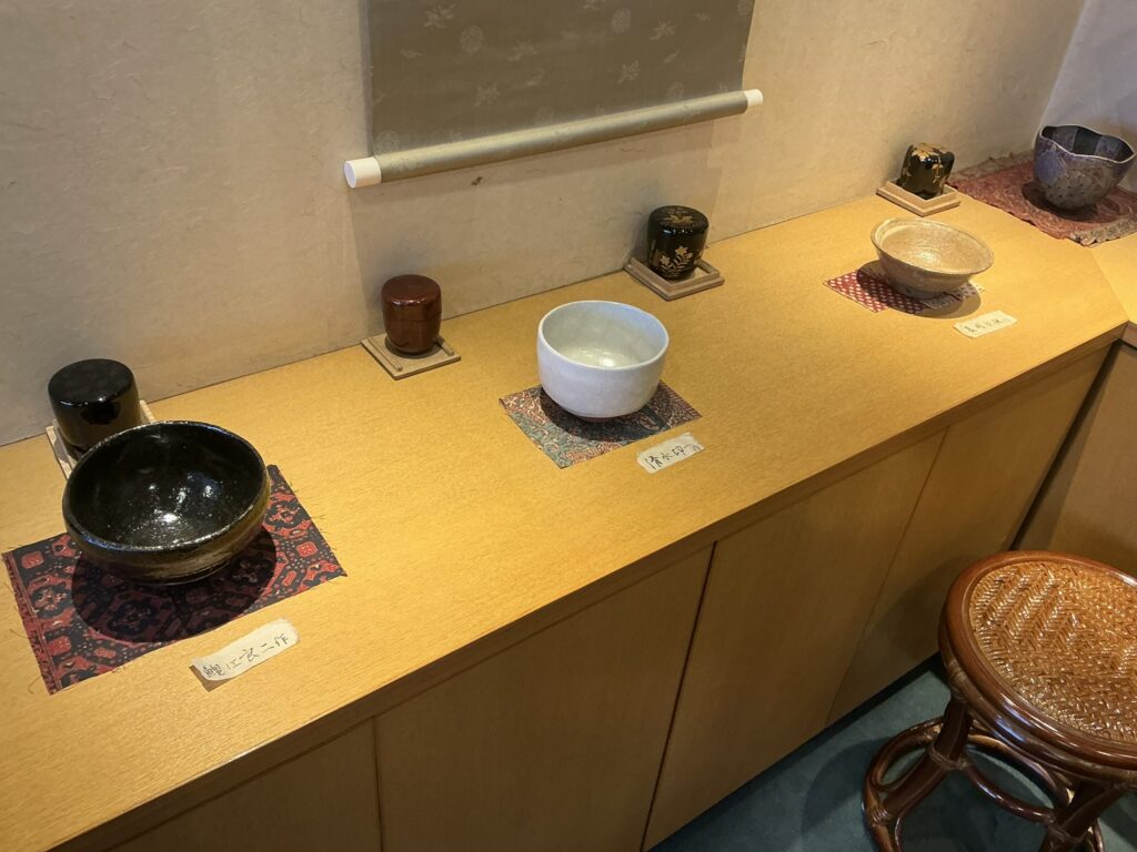 みかわ 是山居の待ち合わせ室