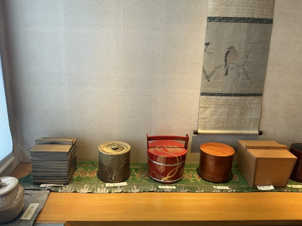 みかわ 是山居の待ち合わせ室