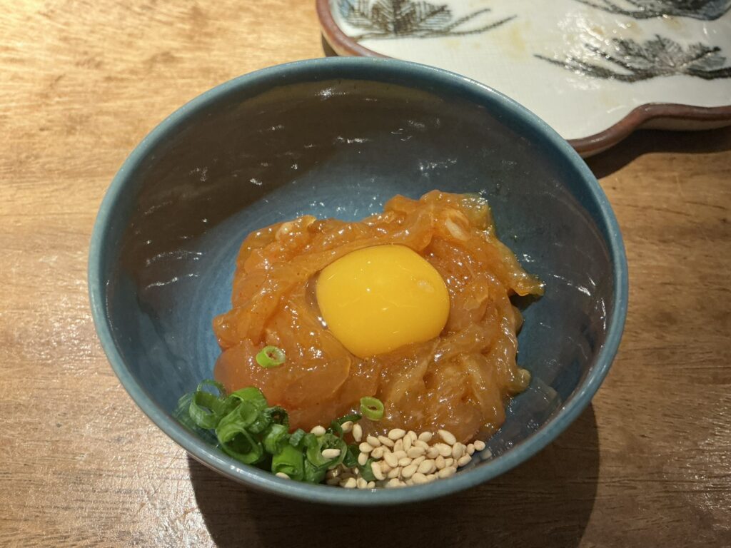 翔りの胸肉のユッケ
