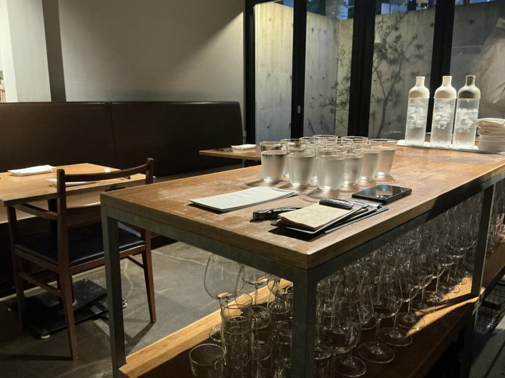 ドンブラボーの店内
