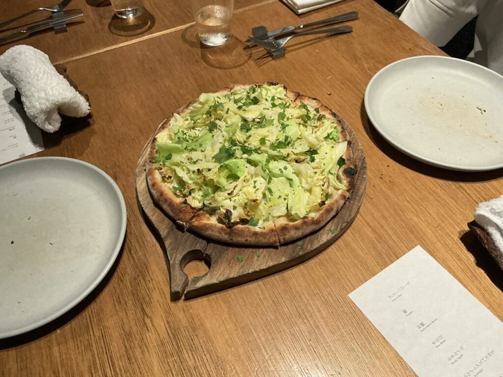 ドンブラボーのピザ
