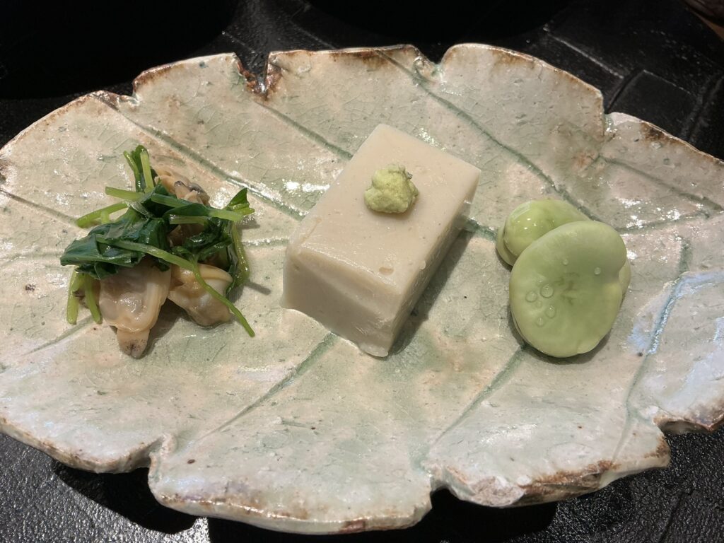 天々蕎々うめ庵のアサリと水菜のお浸し、蕎麦豆腐、そら豆