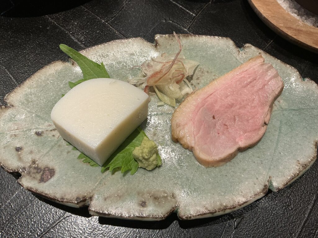 天々蕎々うめ庵の板わさと鴨ロース
