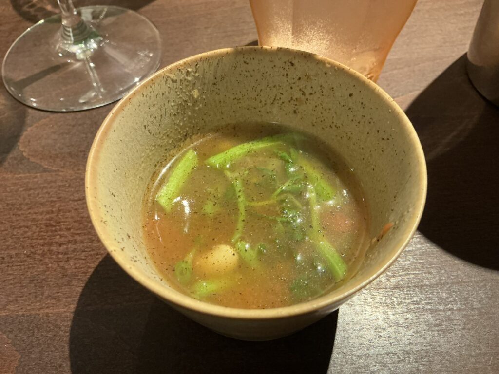マツシマのクレソンとトマトのスープ