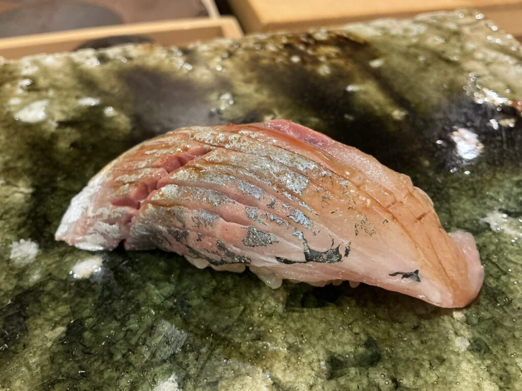 鮨桂太のアジ