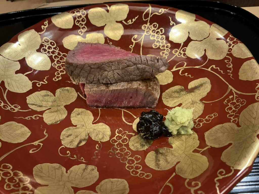 赤坂 詠月のヒレ