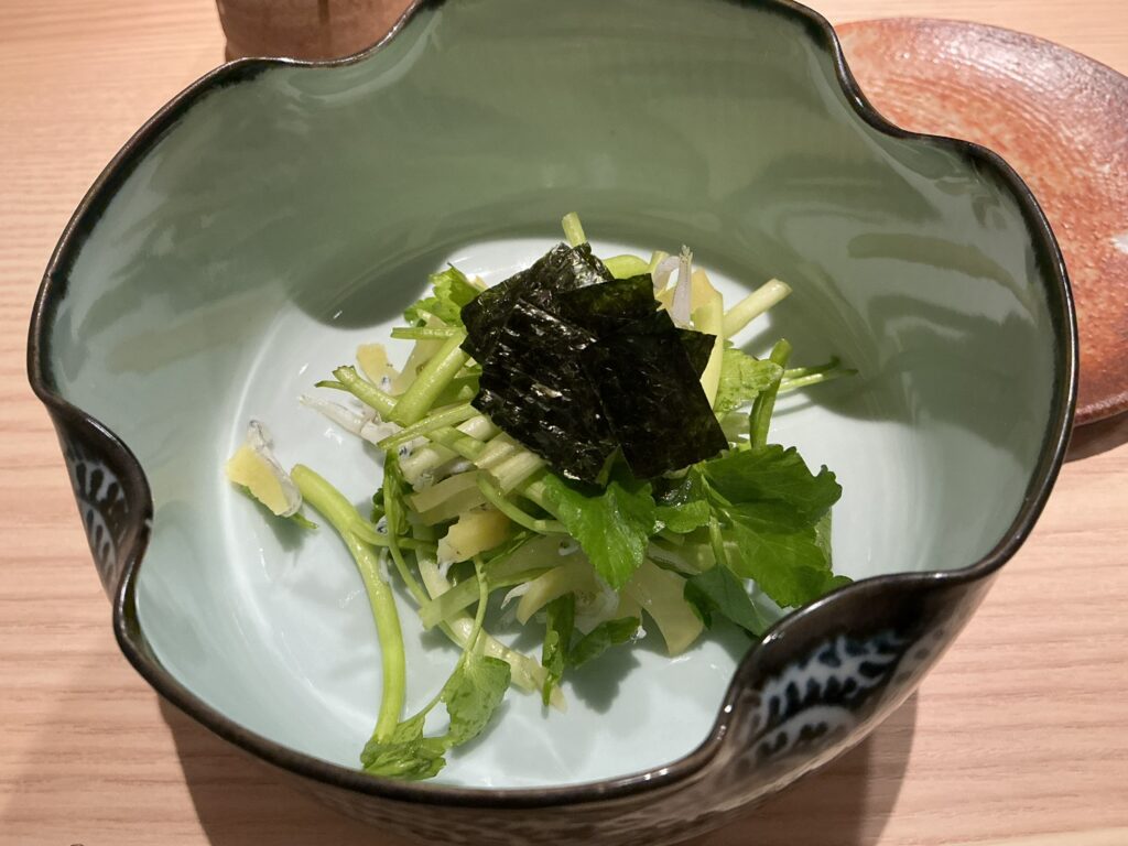 酒亭湯澤のサラダ