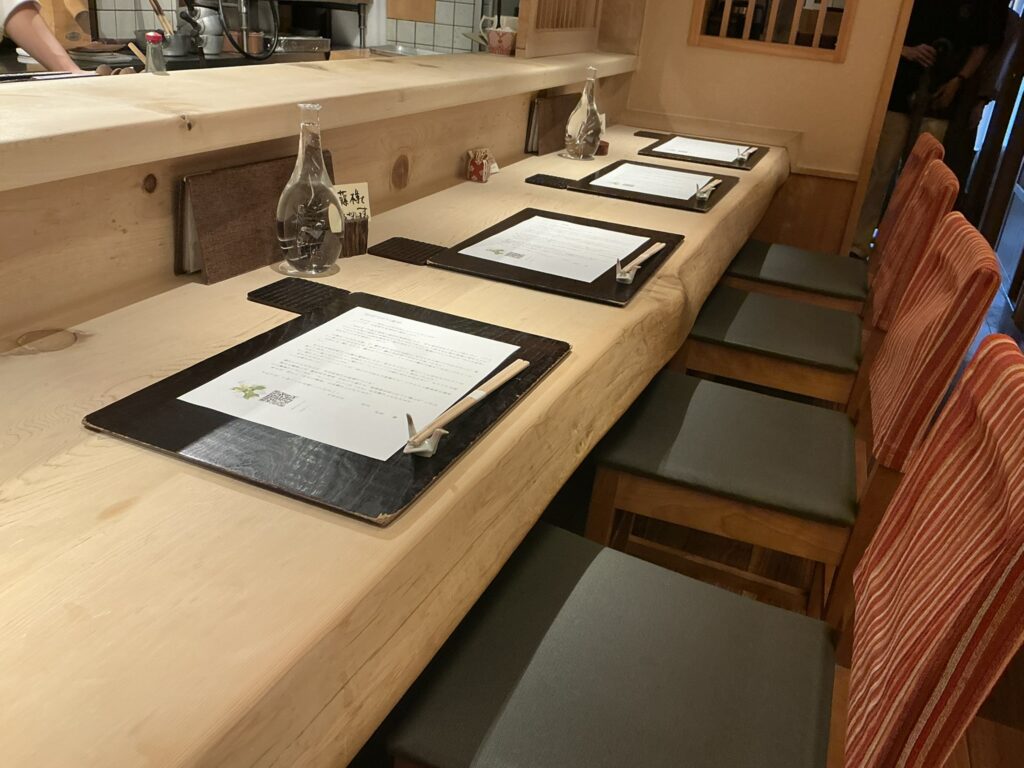 汐見の店内