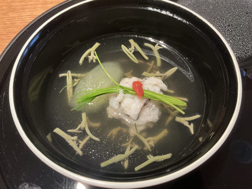 ろくさん亭の鱧冬瓜 蓴菜 梅貝