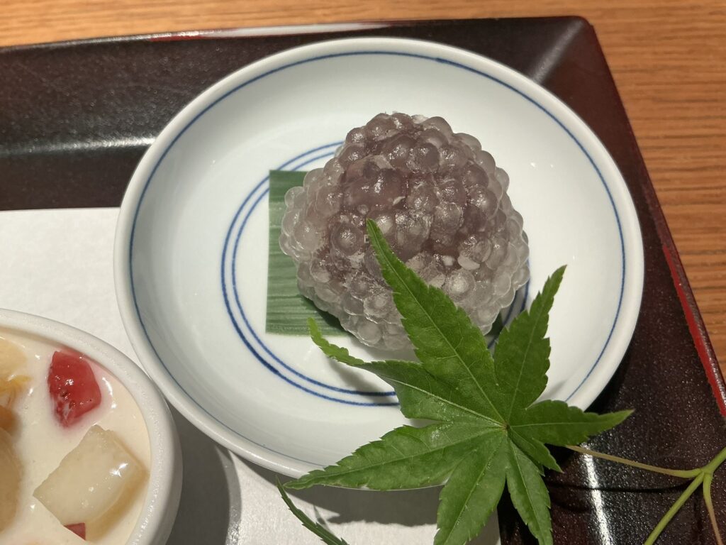 ろくさん亭のタピオカ饅頭