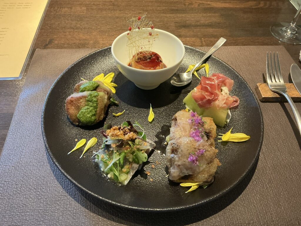 ルナ・エ・ガットの前菜盛り合わせ