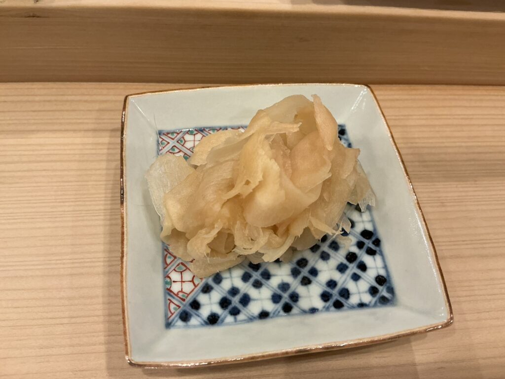 鮨桂太のガリ
