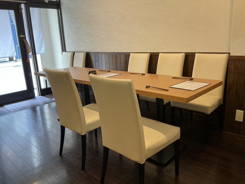 蕎麦と日本酒いちえの店内