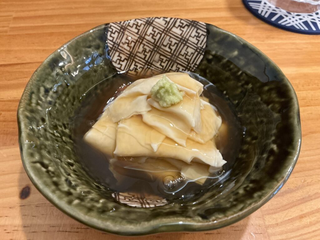 蕎麦と日本酒いちえの生湯葉べっ甲餡