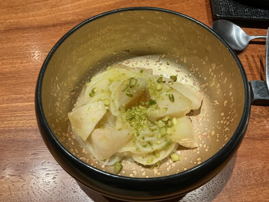 ルオーゴの山形　桃　冷静フェデリーニ　ピスタチオ