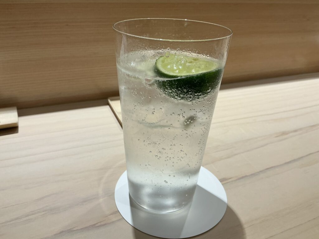すし処優勝のかぼすサワー