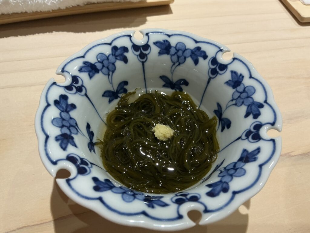 すし処優勝のモズク