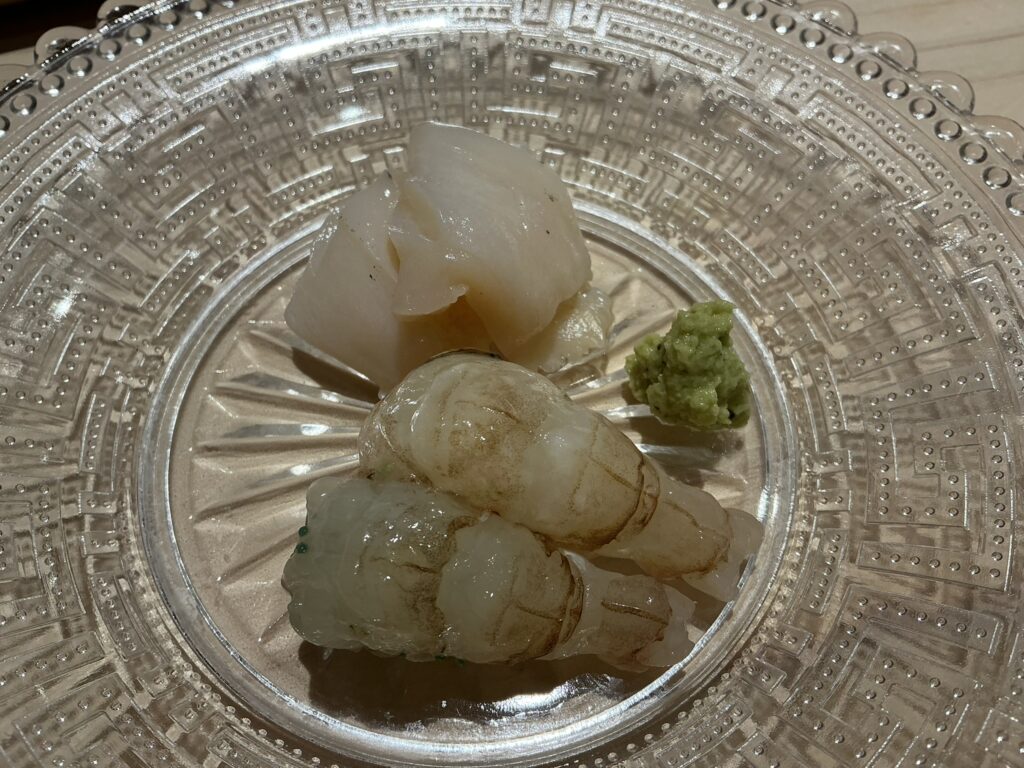 すし処優勝の白ガスエビとバイ貝