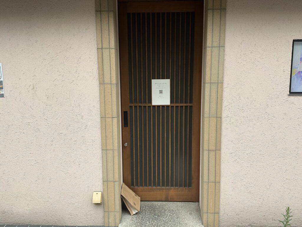 天々蕎々うめ庵の玄関