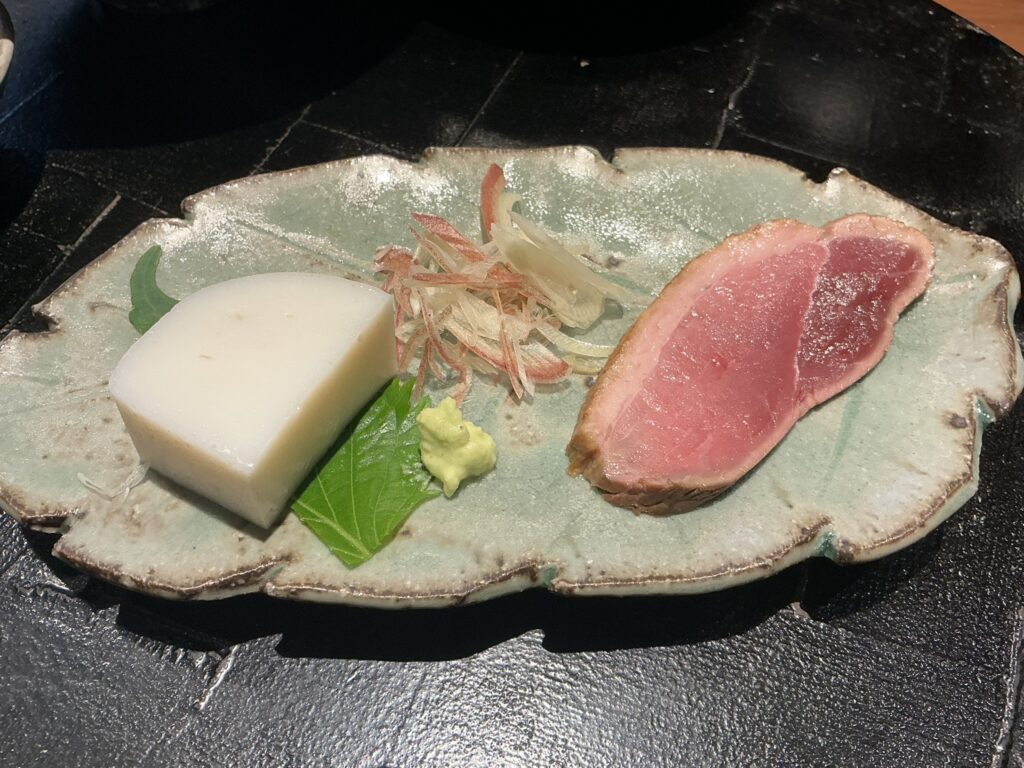 天々蕎々うめ庵の板わさと鴨ロース