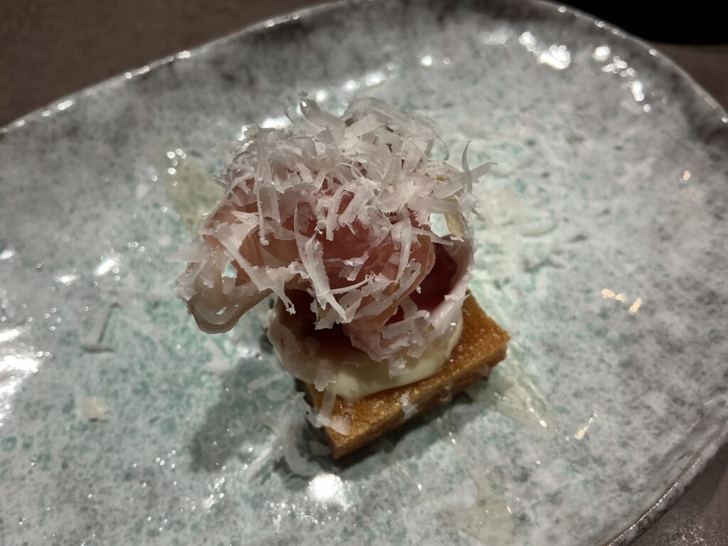 がぶう原宿店の生ハムのチーズトースト