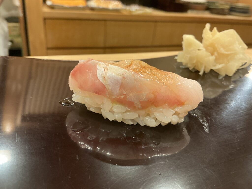 なか條のアカムツ