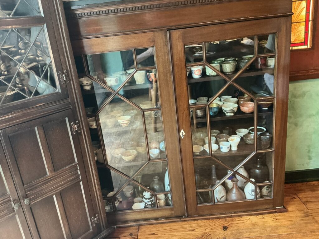 みかわ是山居の酒器