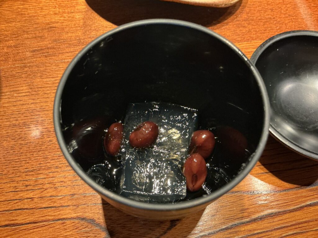 みかわ是山居の黒豆のゼリー