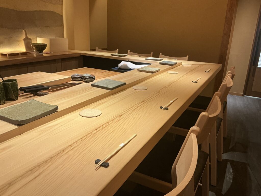 鮨喜へいの店内